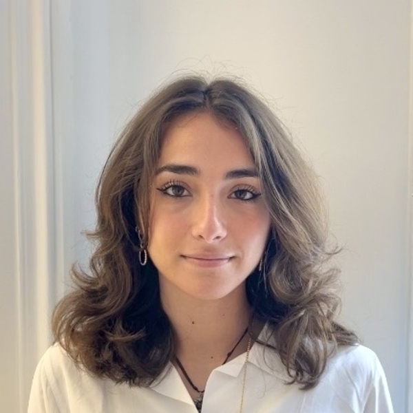 Alice - Prof de maths - Paris