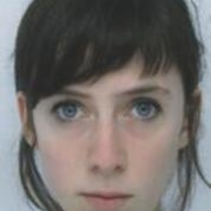 Helena - Prof de couture - Bécon-les-Granits