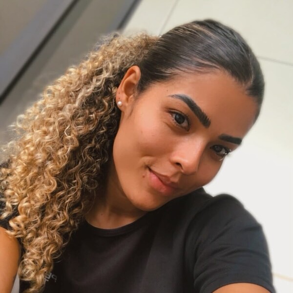 Thais - personal trainer - 