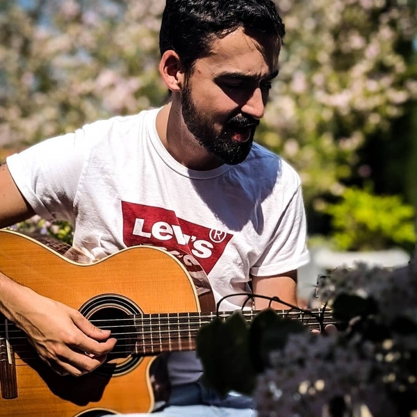 Louis - Prof de guitare - Port-Saint-Père