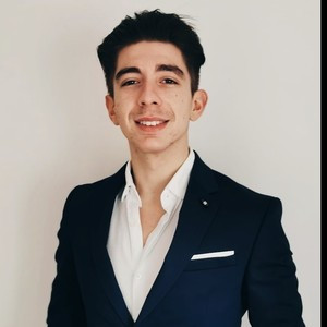 Miguel - Professor de biologia - Lisboa