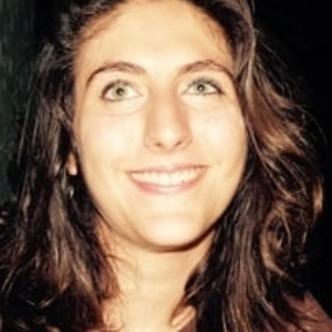Joy - Prof de biologie - Paris