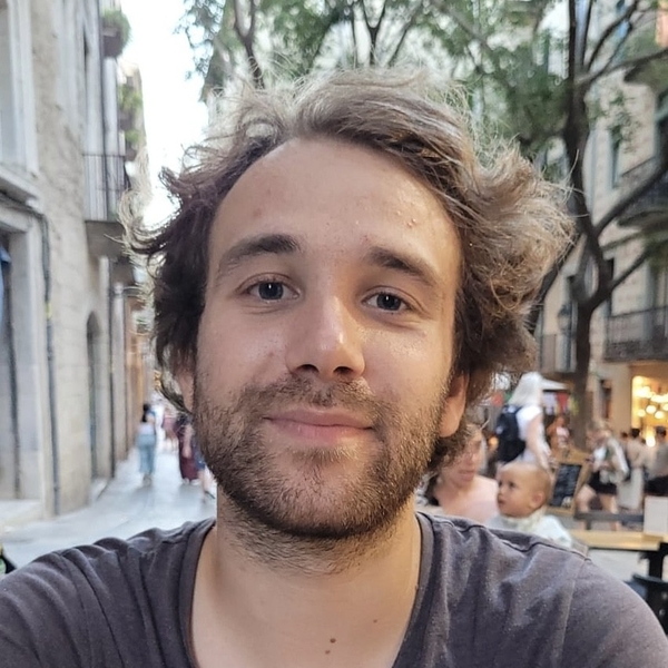 Francois - Prof de philosophie - Paris 18e