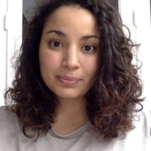 Inès - Prof de télécommunications - Paris