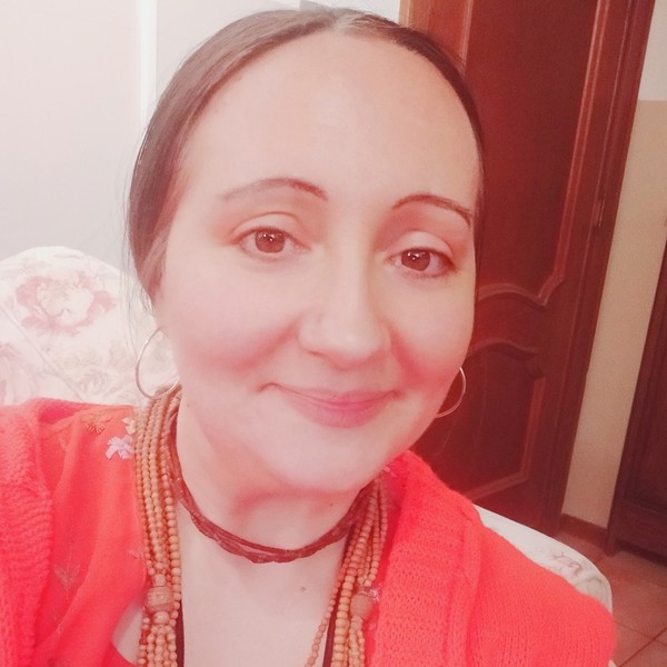 ANA MARIA - Prof de roumain - Nanterre