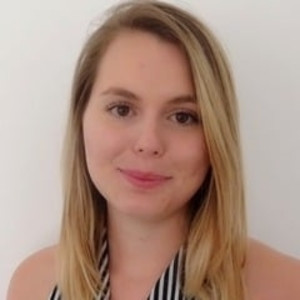 Léa - Prof de droit des affaires - Aix-en-Provence