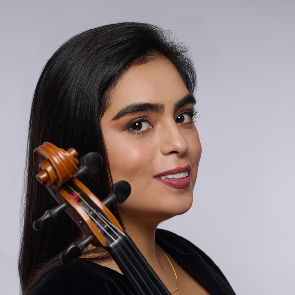 Mayra - Prof violín - San Borja