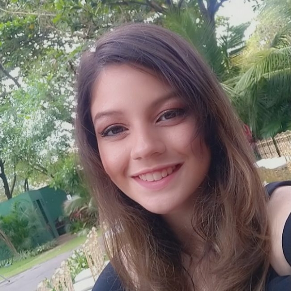 Anna - Prof de inglês - 