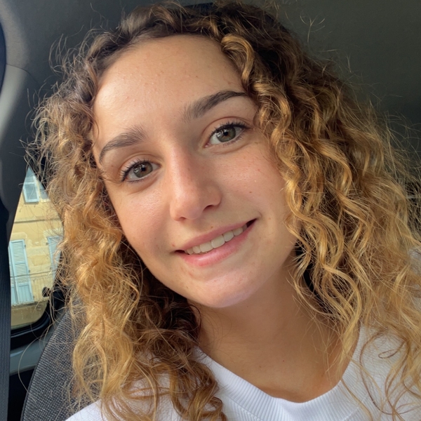 Anais - Prof d'aide aux devoirs - Clermont-Ferrand