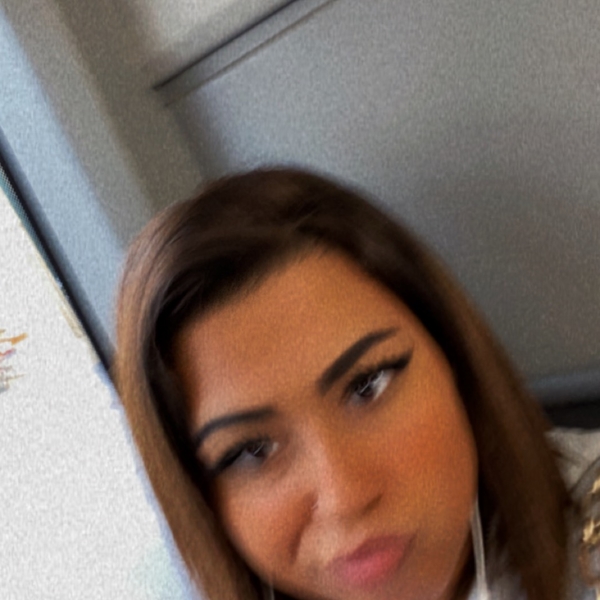 Yassmine - Prof d'espagnol - Anderlecht