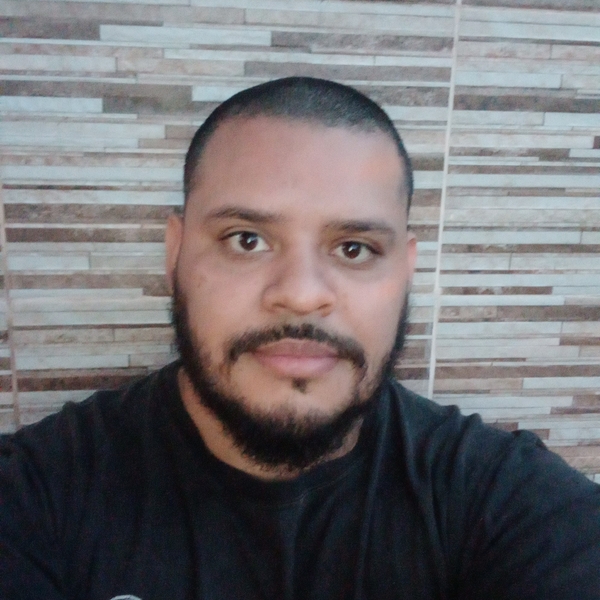 Hernan - Profe de carpintería - Libertador San Martín