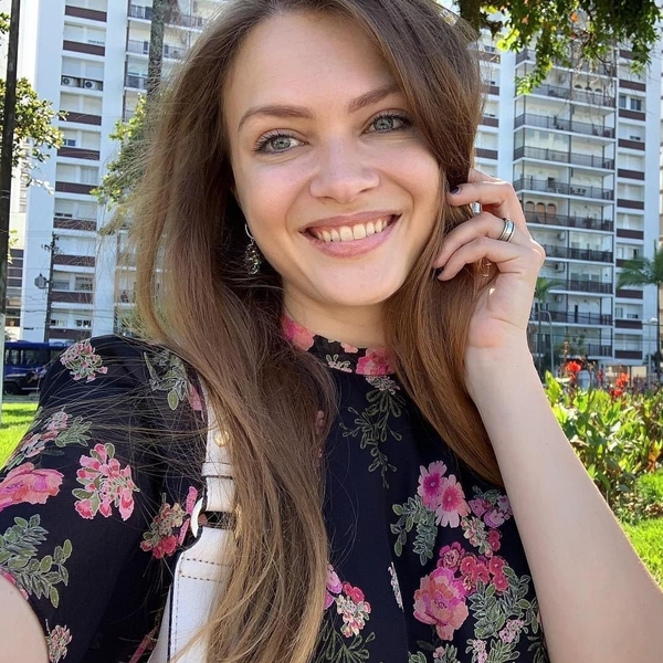 Alina - Prof de russo - São Paulo