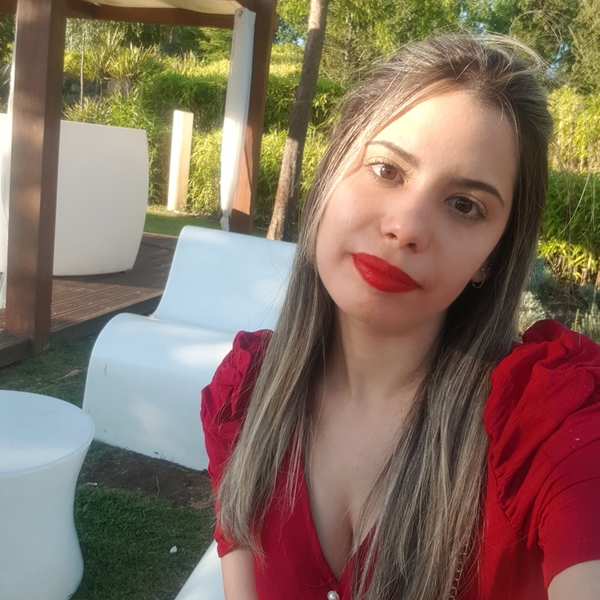 Souha - Professor de francês - Bragança
