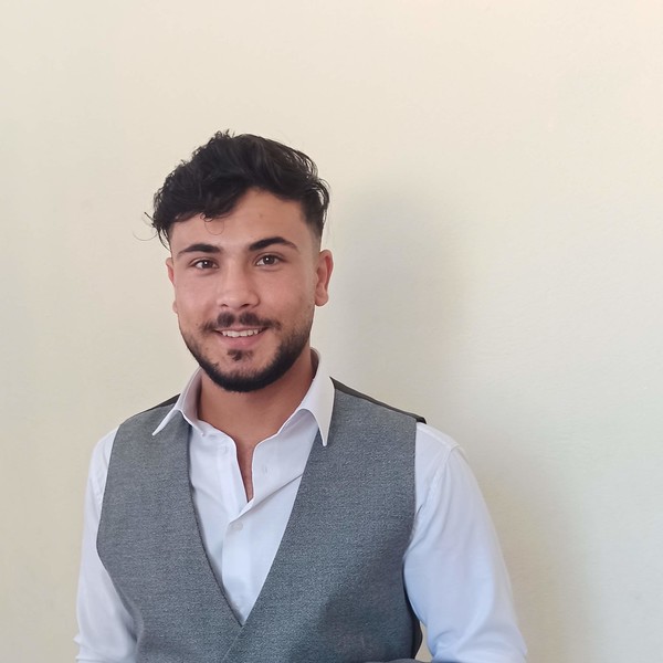 Halil - Matematik öğretmeni - 