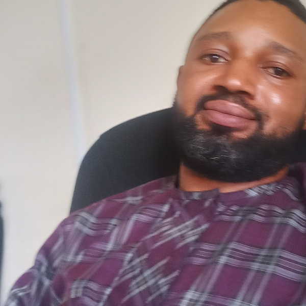 Nuel - English tutor - 