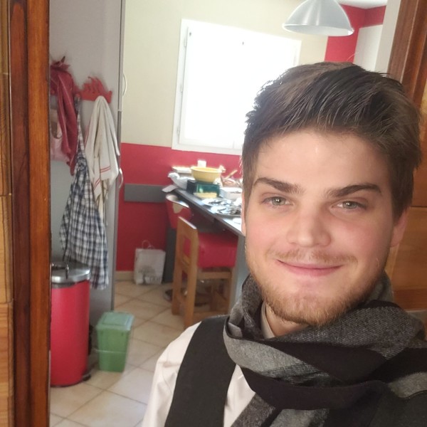 Nathan - Prof d'initiation informatique - Lyon 4e