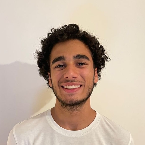 Ethan - Prof de maths - Paris