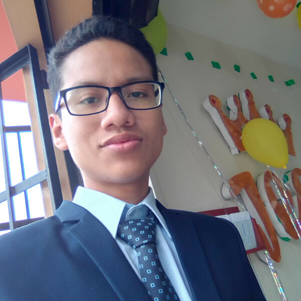 Cristofer Edgard Ivan - profesor de estadística - 