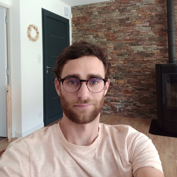 Maxime - Prof de SES - Montreuil-sous-Pérouse