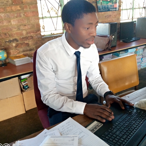Thabo - English tutor - Mbombela