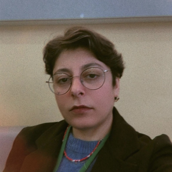 Hülya - KPSS hazırlık öğretmeni - İstanbul