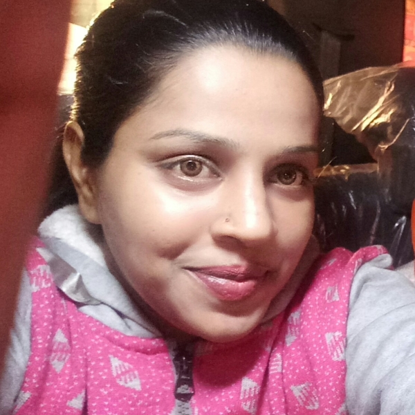 Priyanka - Prof english - New Delhi