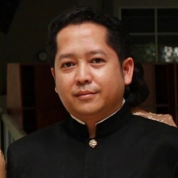 Hendra - Guru merakit komputer - 