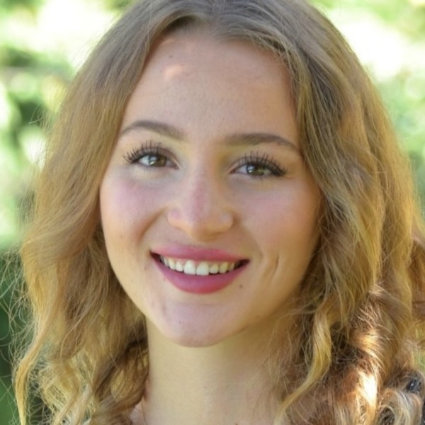 Jade - Prof de préparation concours sciences po - Paris 7e