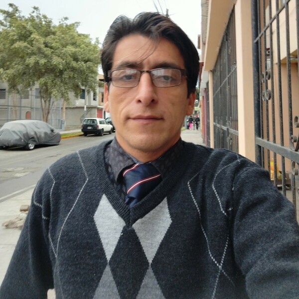 Gerardo Javier - Prof diseño gráfico - Chorrillos