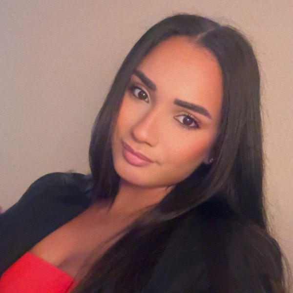 Aicha - Prof d'initiation informatique - Nanterre