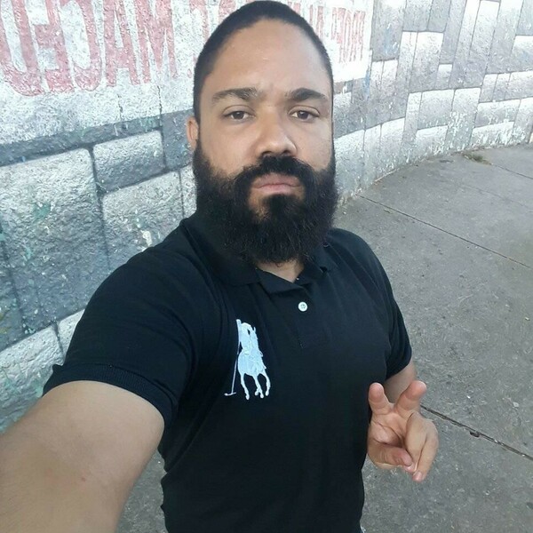 Alex - Professor de comunicação - Carapicuíba