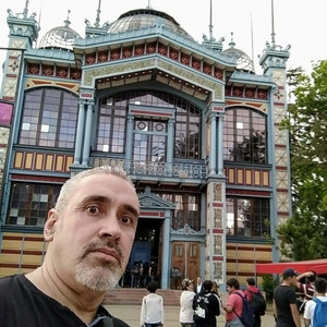 Anibal - Profesor de marketing - Santiago