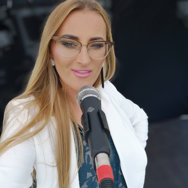 Magdalena - nauczyciela śpiewu - Toruń