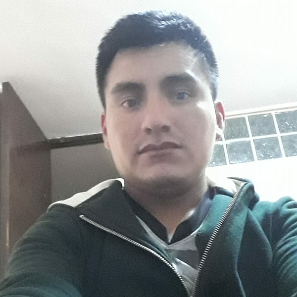 Alejandro - Prof matemáticas - Huancayo