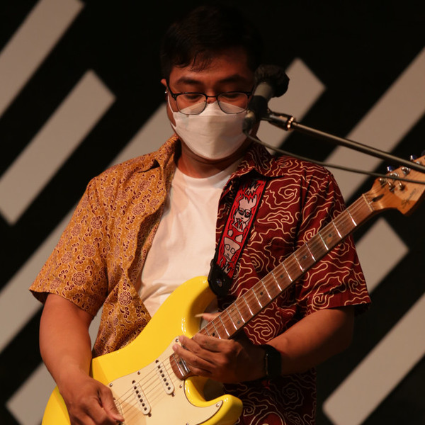 Andrew - Prof gitar - Malang