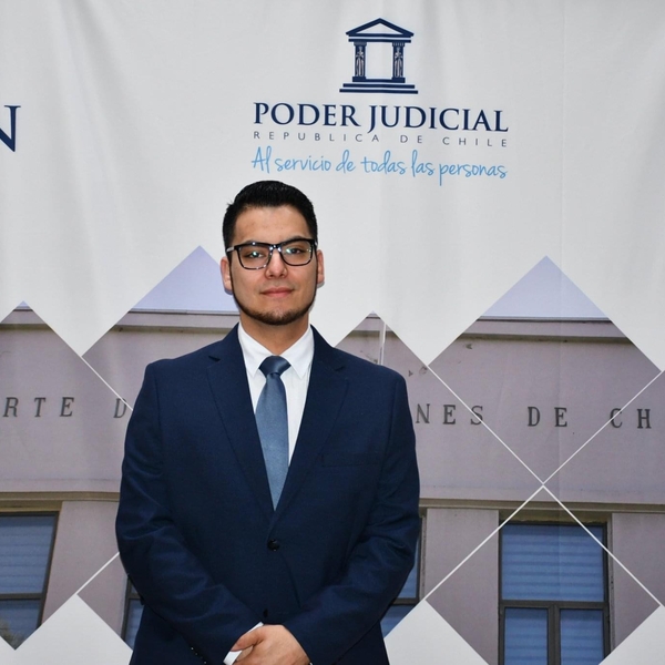 Kevin - profesor de derecho civil - 