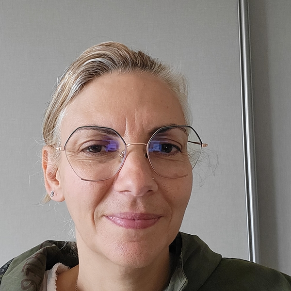 Delphine - Prof de maths - Le Controis-en-Sologne