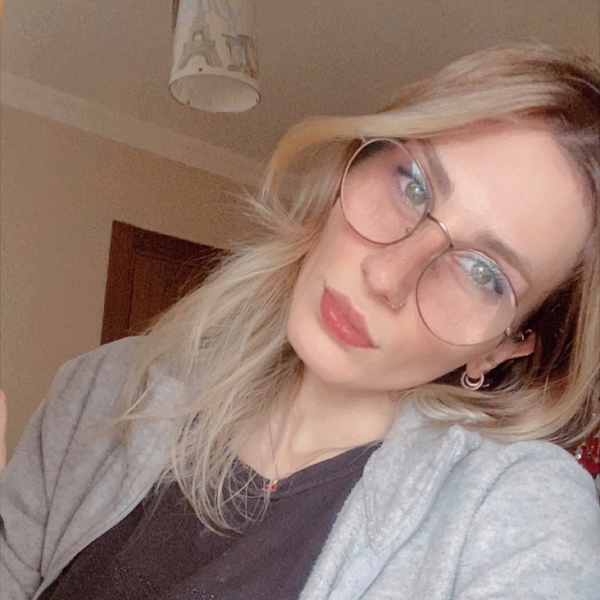 Selin - Atletizm öğretmeni - 
