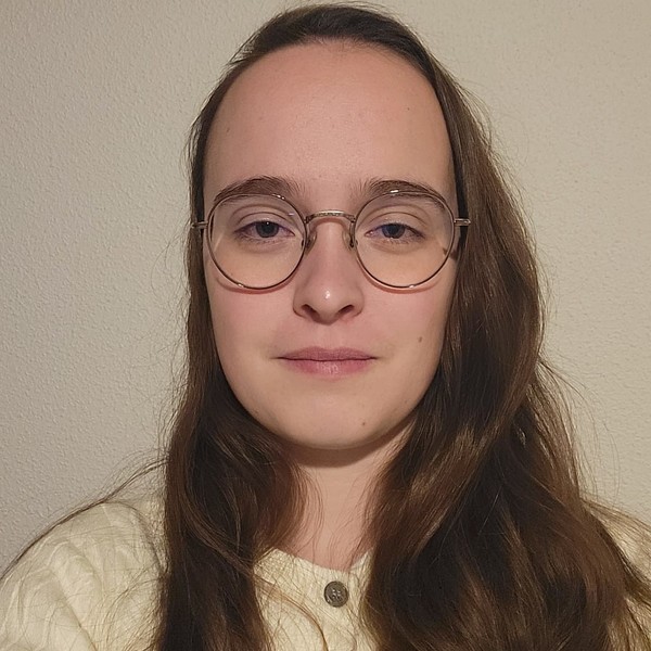 Justine - Prof d'aide aux devoirs - Saint-Étienne