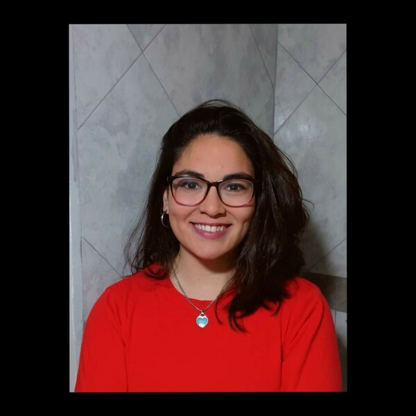 Florencia - Profesor biología - Luján