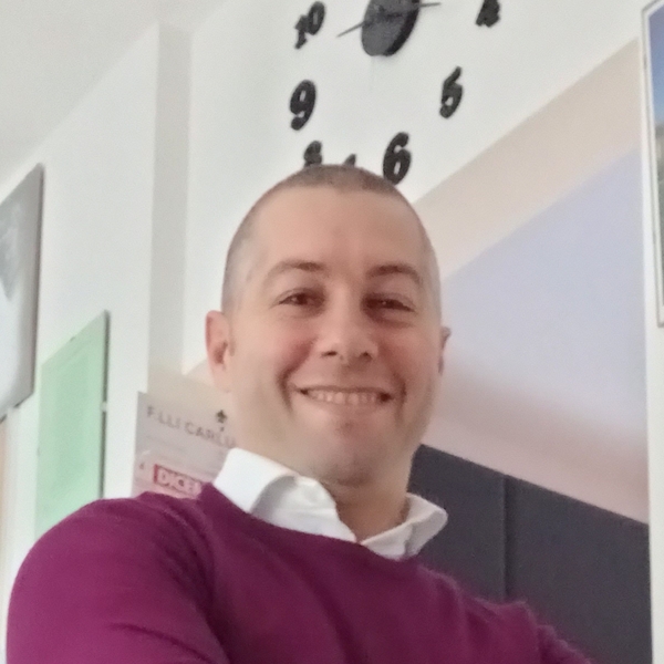 Daniele - Insegnante di disegno tecnico - Albese con Cassano