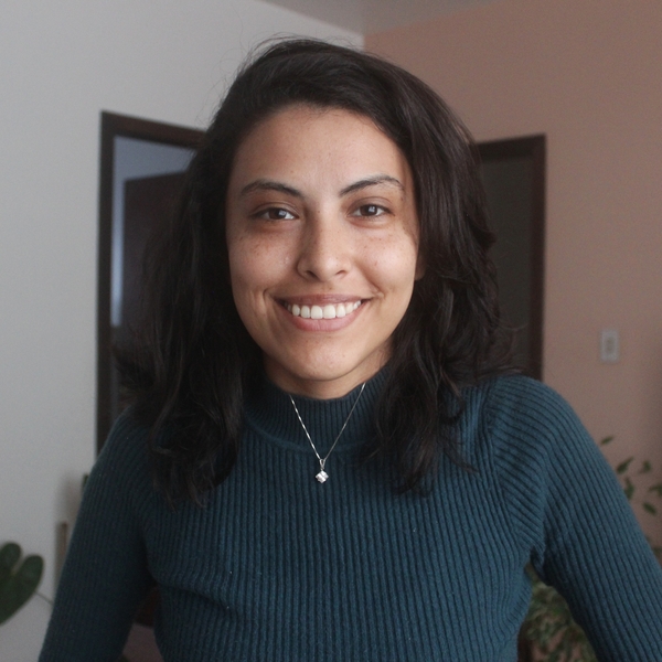 Micaela - Prof de português (brasil) - 