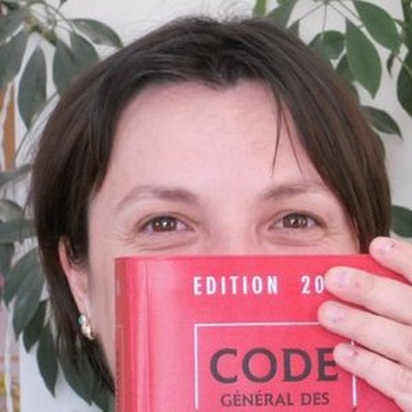 Emmanuelle - Prof de droit public - Bréviandes