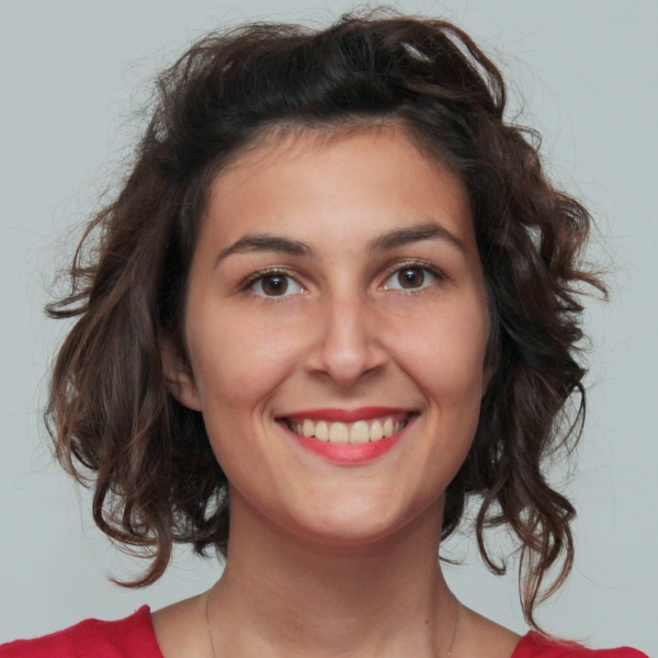 Stefania - Prof de yoga - Paris 13e