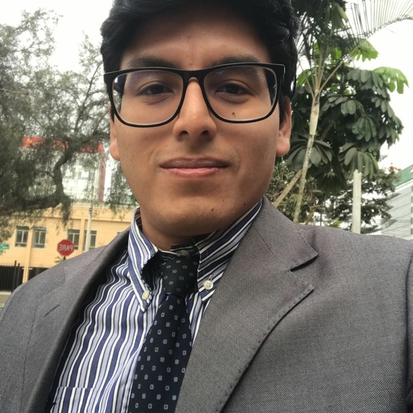 Gustavo - Prof matemáticas - Lima