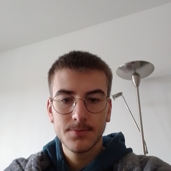 Emilien - Prof d'aide aux devoirs - Reims