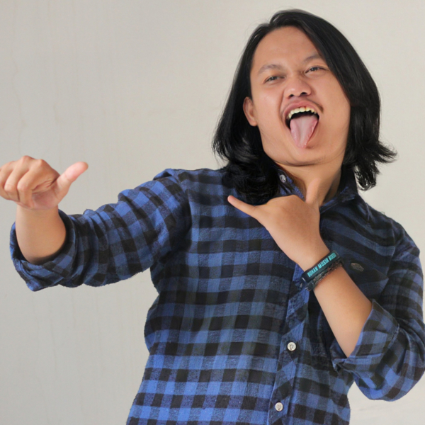 Lian - Guru montage vidéo - Bandung