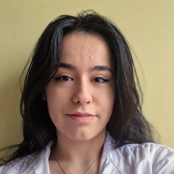 Léa - Prof de droit - Lille