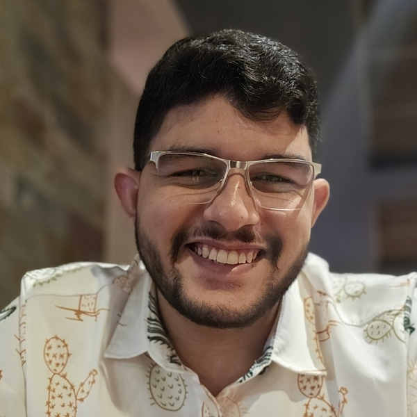 Vitor - Professor de programação - 