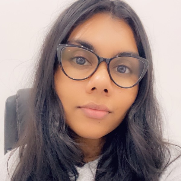 Viveta - Maths tutor - Croydon